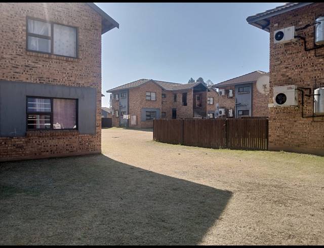 1 BEDROOM SECTIONAL TITLE FOR SALE IN COMET